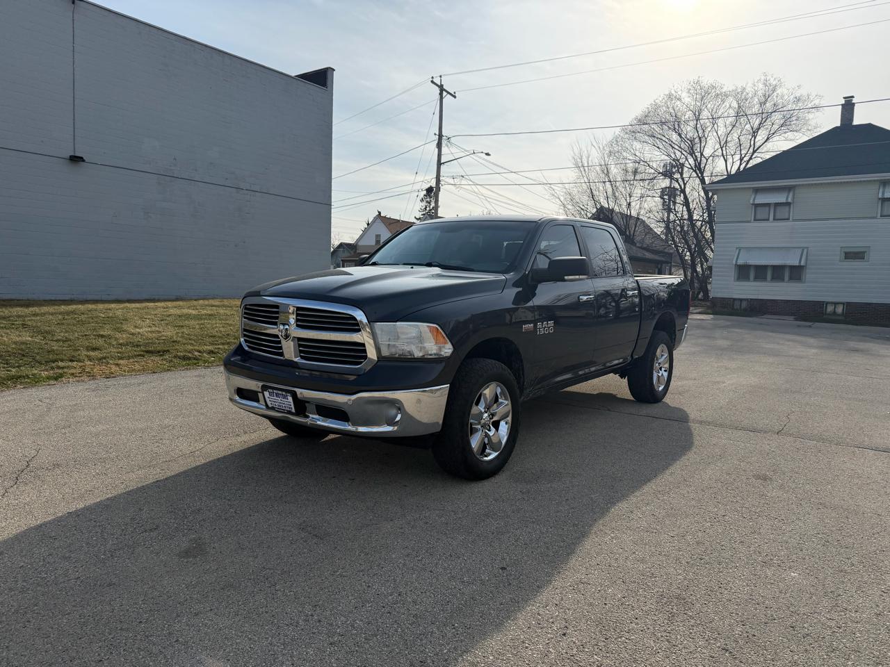 RAM 1500 SLT Crew Cab SWB 4WD 2014