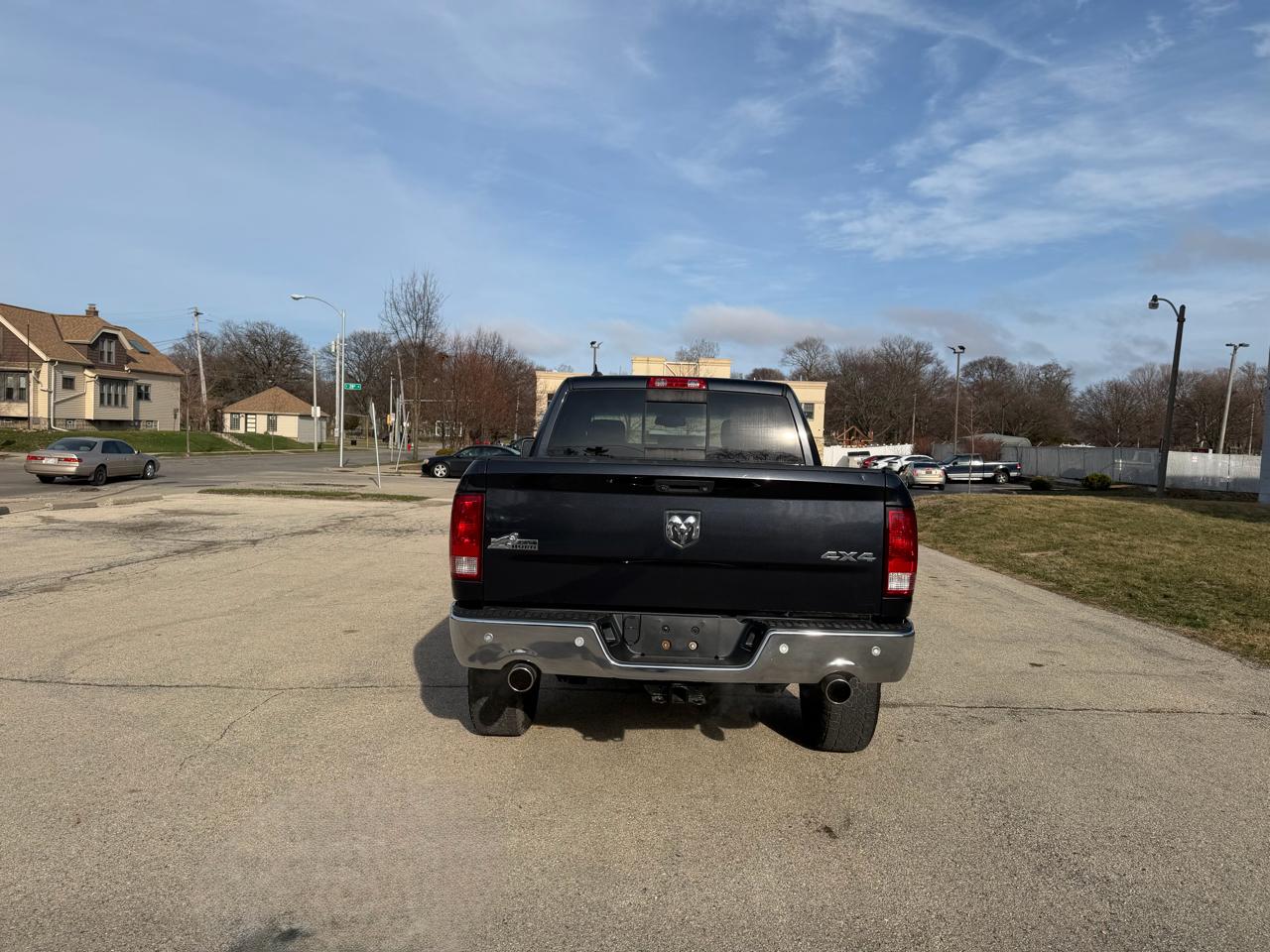 RAM 1500 SLT Crew Cab SWB 4WD 2014