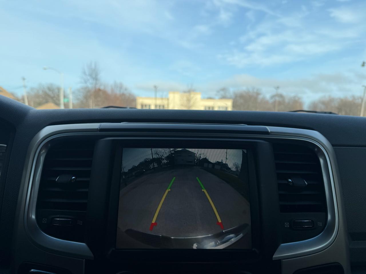 RAM 1500 SLT Crew Cab SWB 4WD 2014