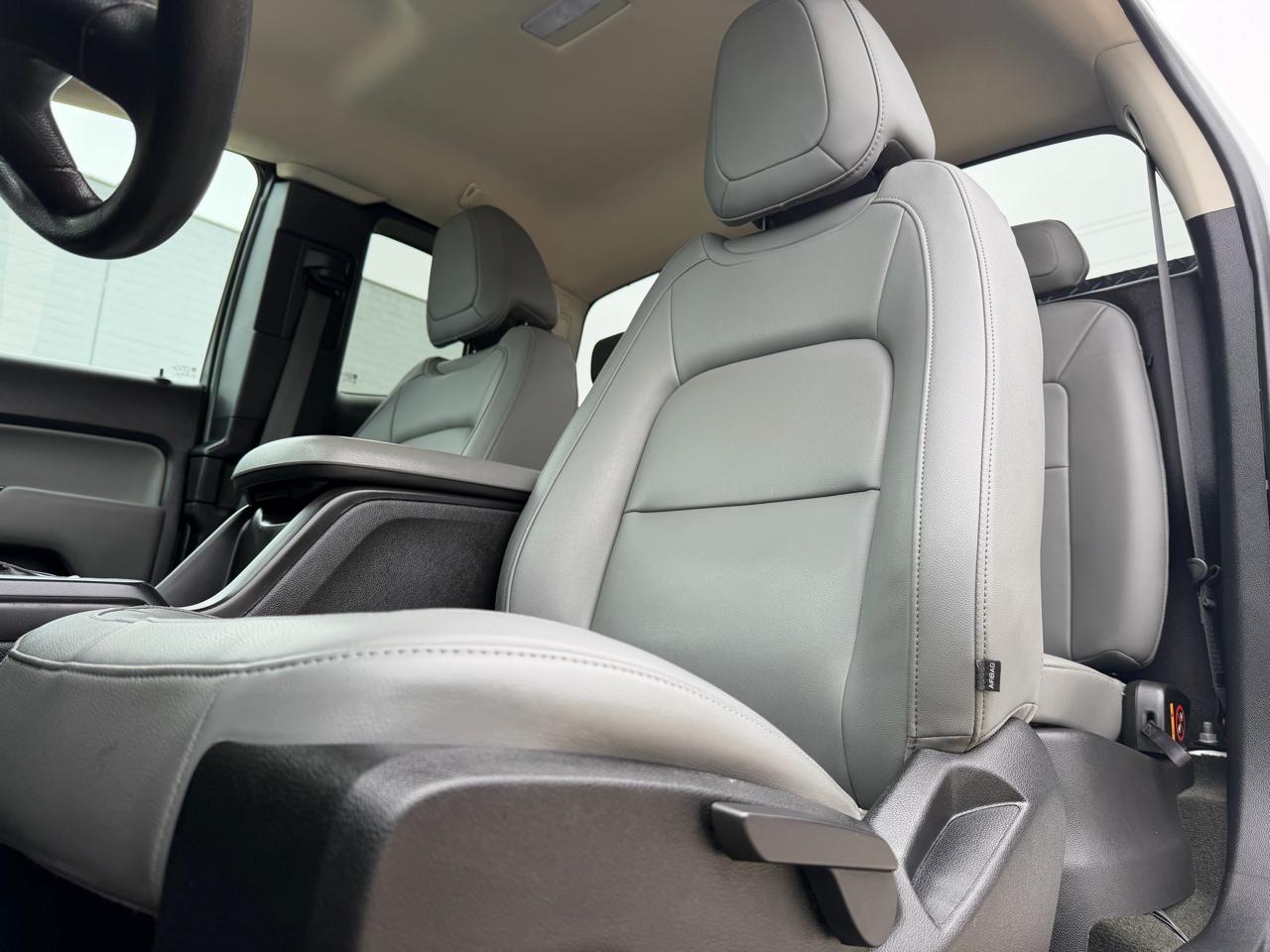 Chevrolet Colorado Work Truck Ext. Cab 4WD 2017