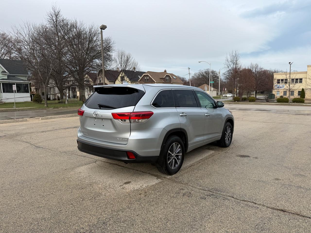 Toyota Highlander SE AWD V6 2018
