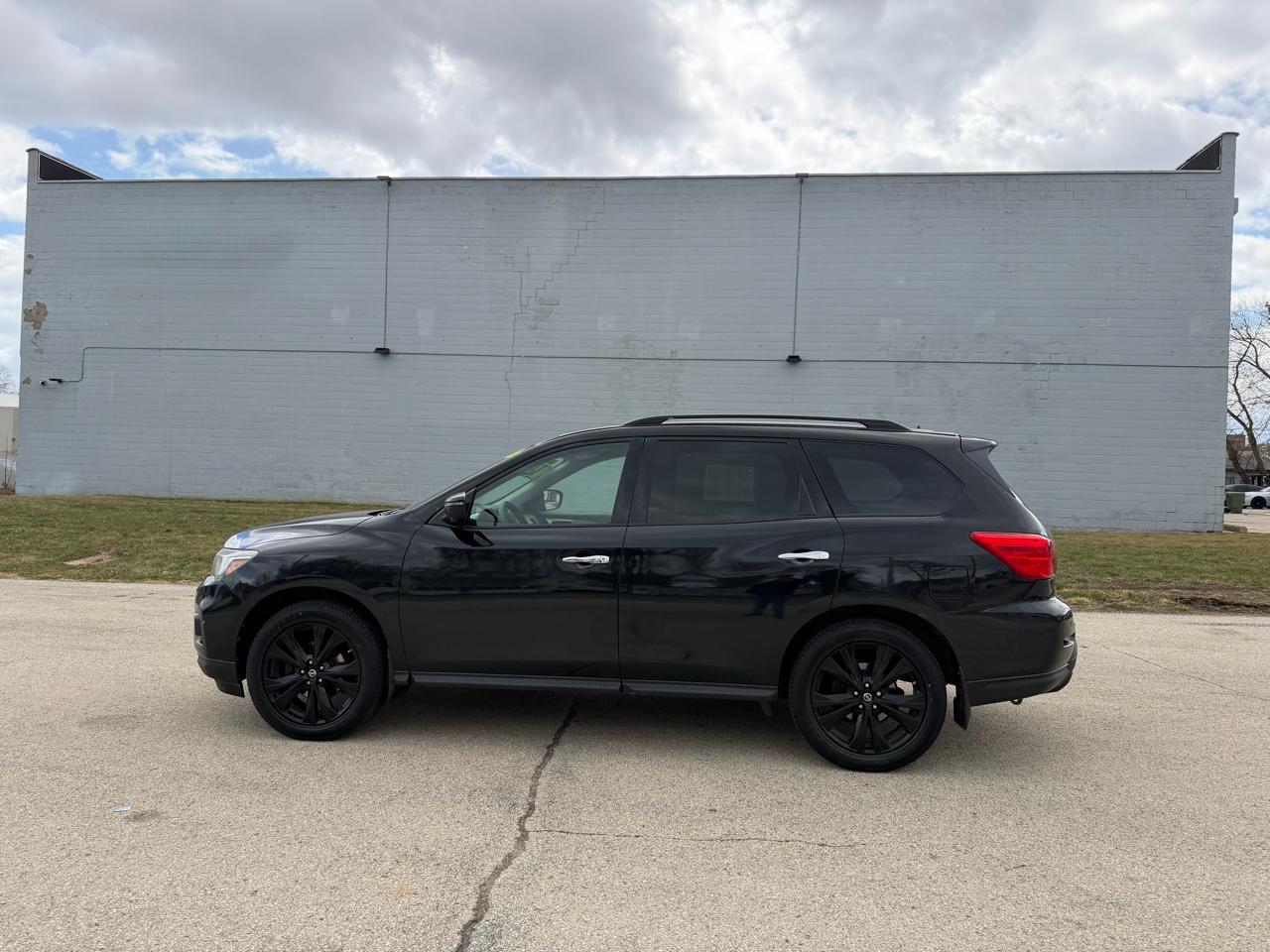 Nissan Pathfinder Platinum 4WD 2018