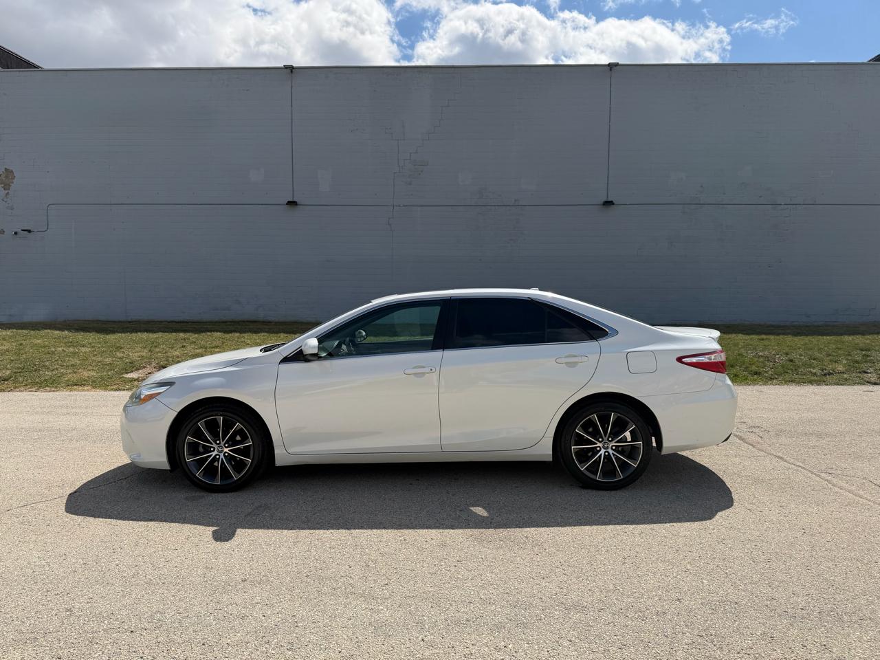 Toyota Camry SE 2015