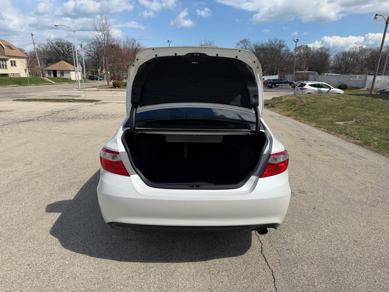 Toyota Camry SE 2015