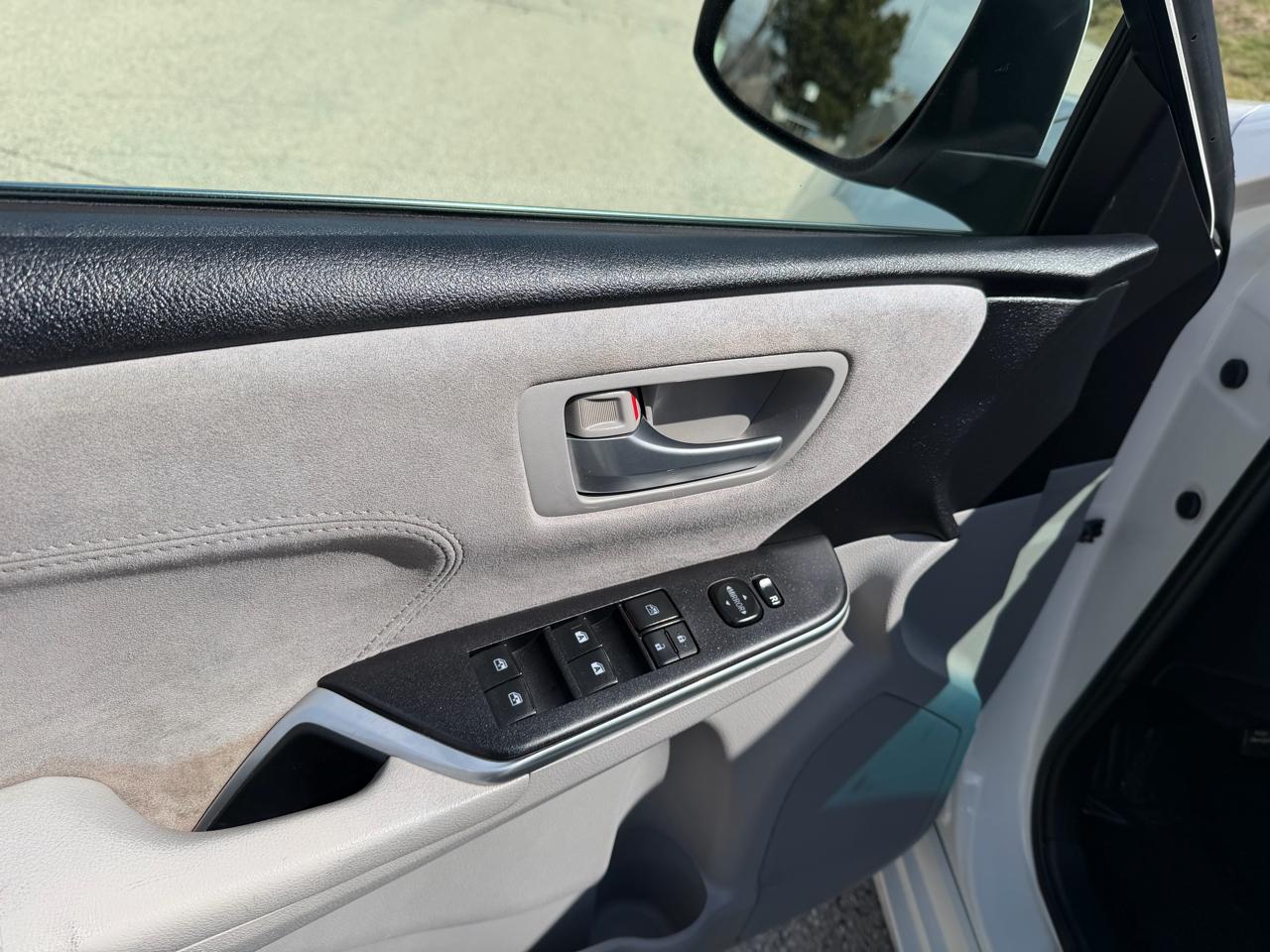 Toyota Camry SE 2015