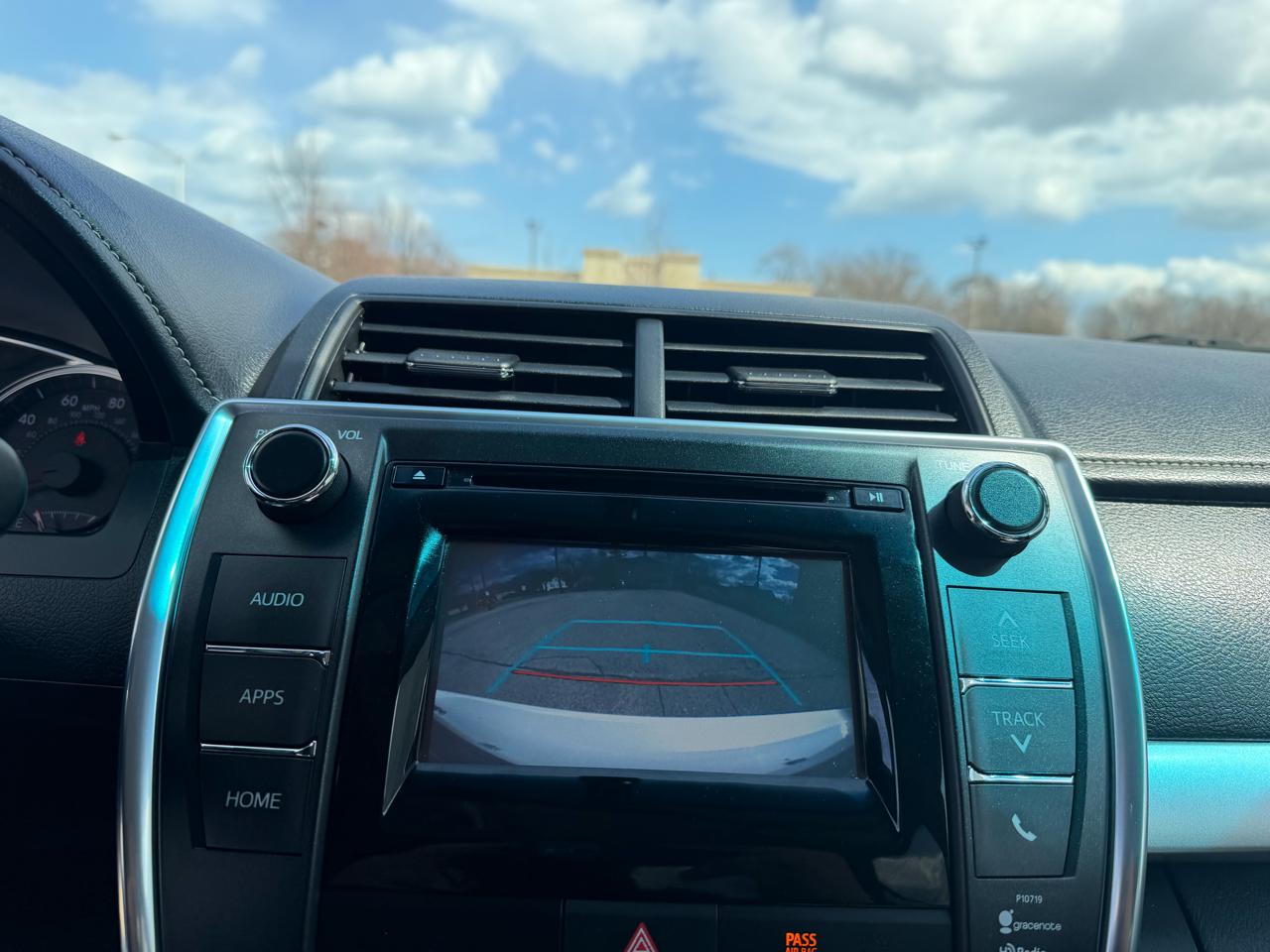 Toyota Camry SE 2015