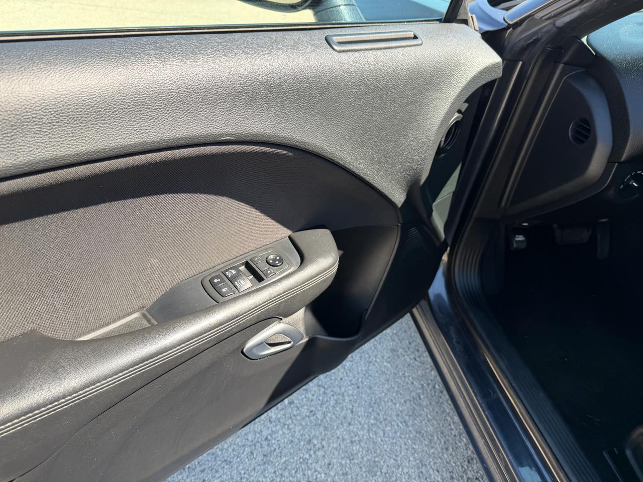 Dodge Challenger SXT AWD 2019