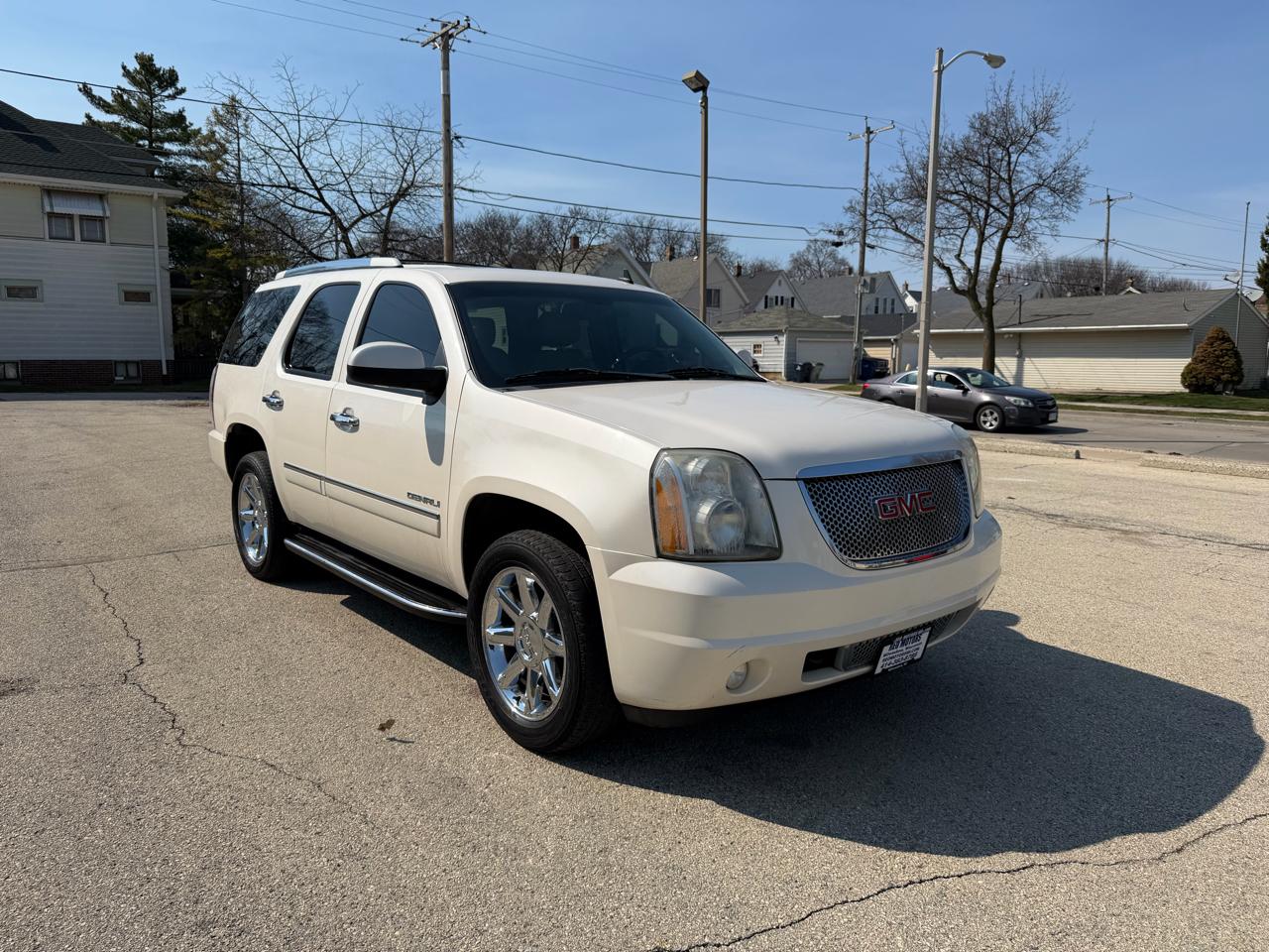 GMC Yukon Denali 4WD 2012