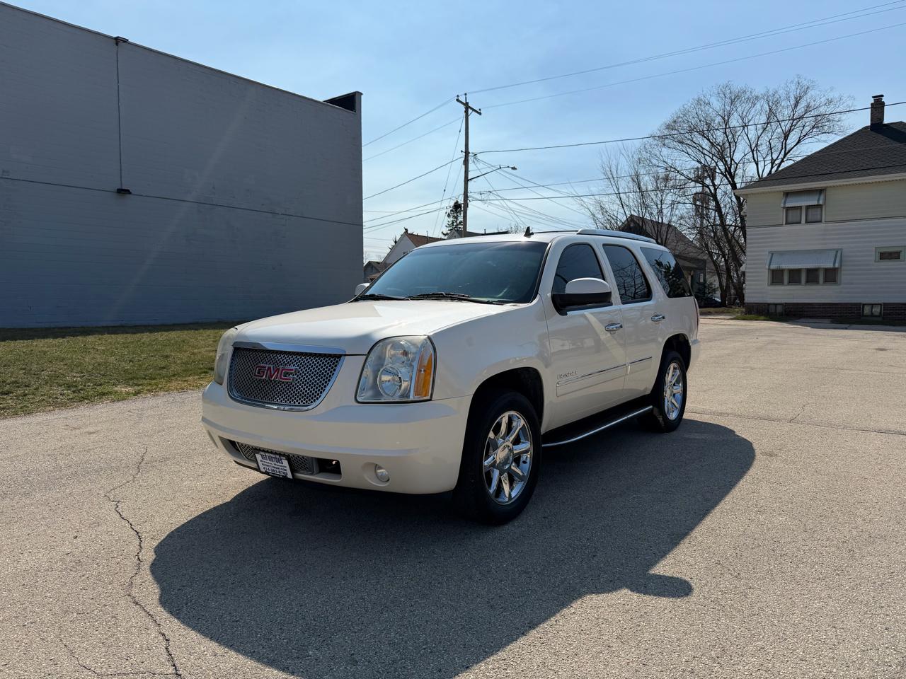 GMC Yukon Denali 4WD 2012