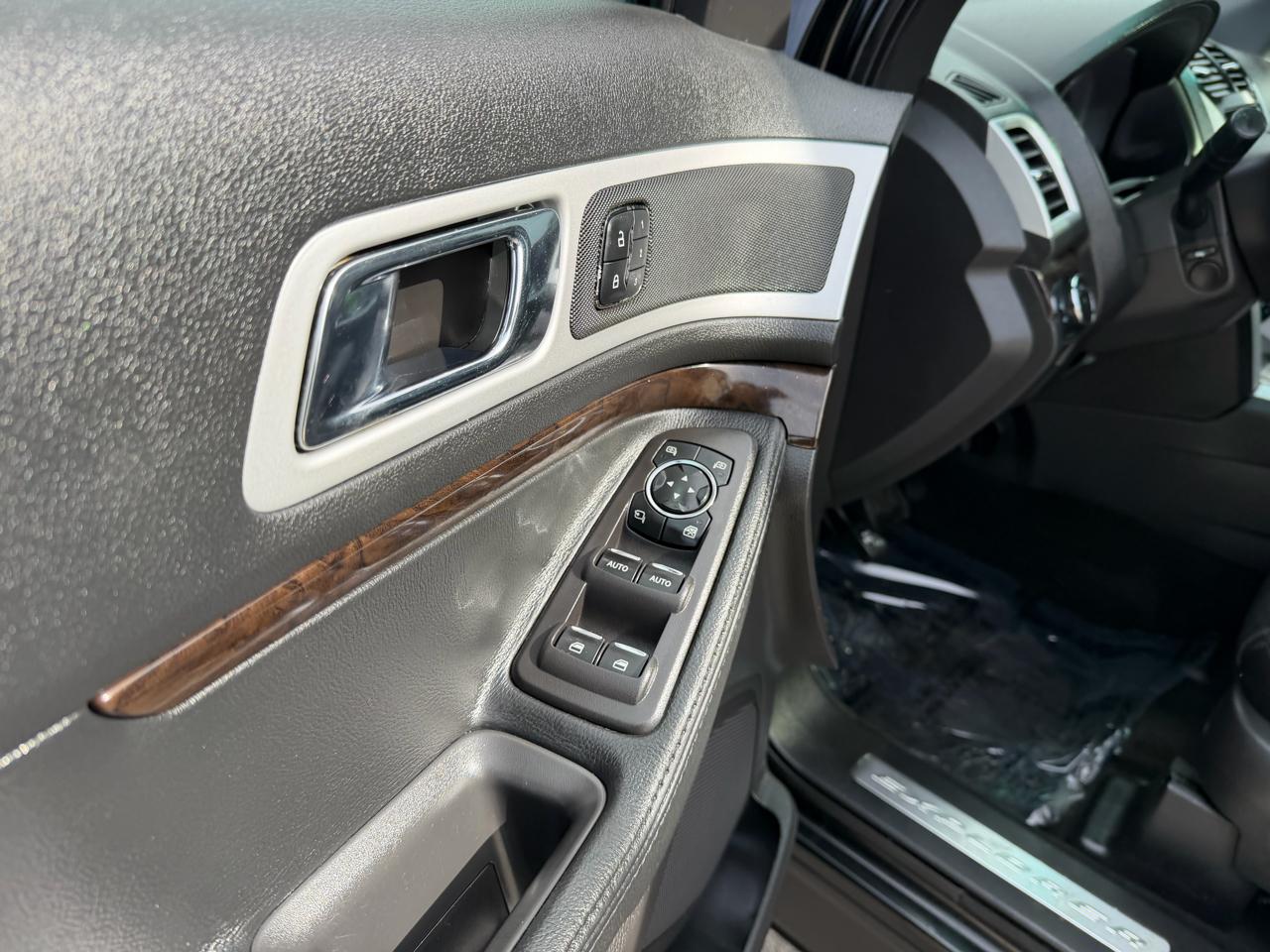 Ford Explorer Limited 4WD 2013