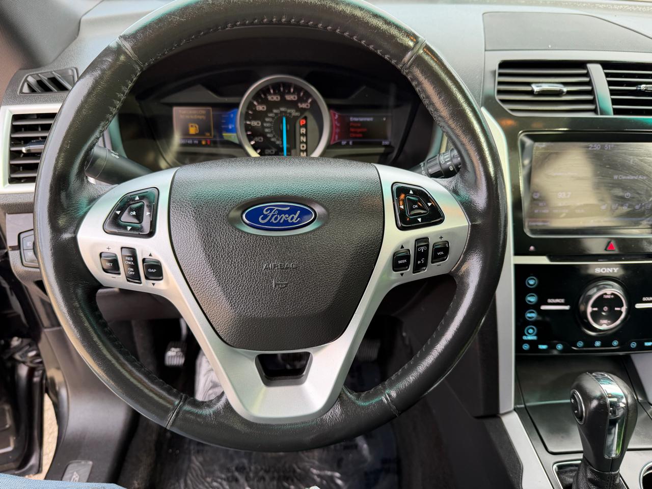 Ford Explorer Limited 4WD 2013