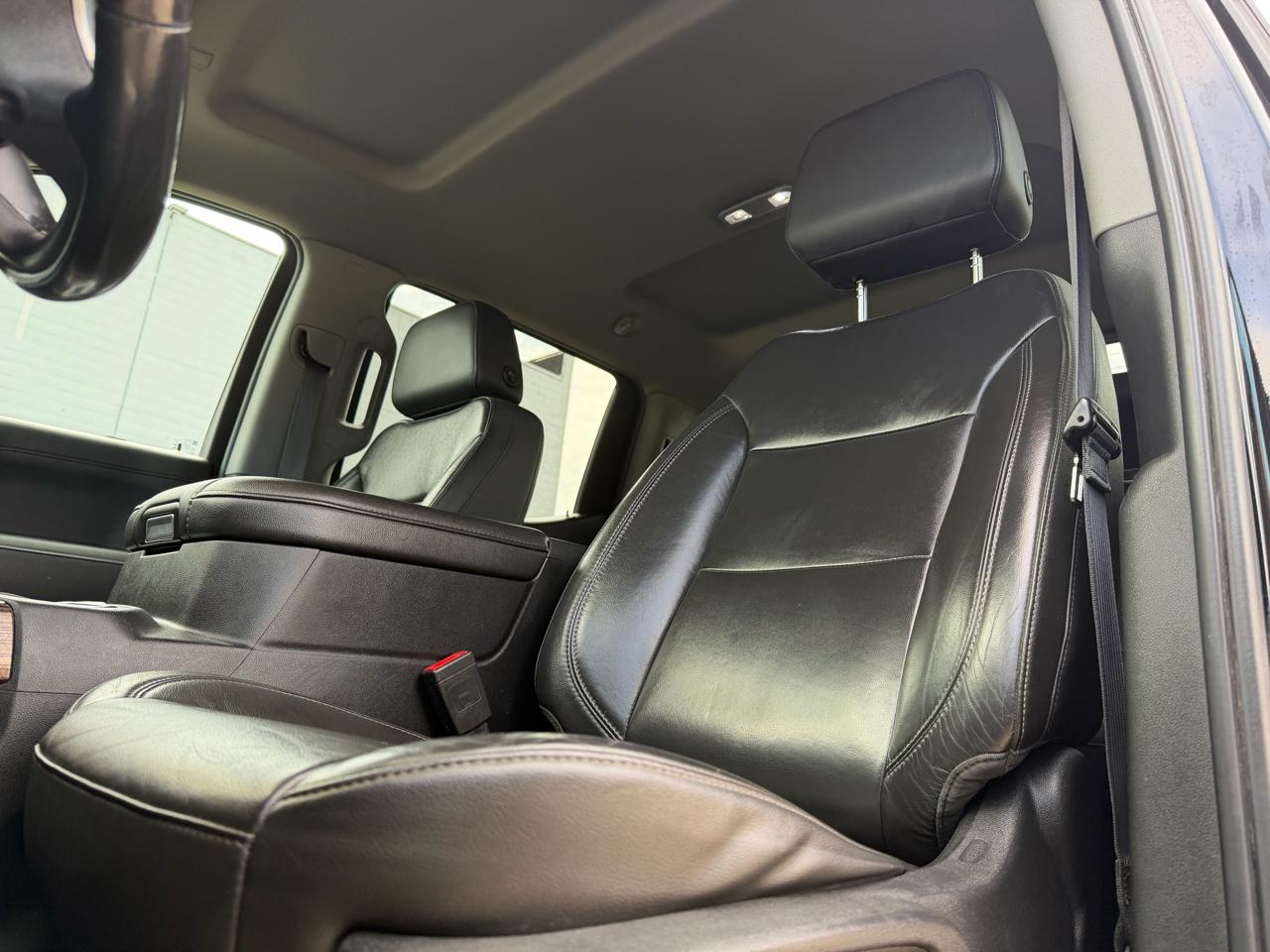 Chevrolet Silverado 1500 RST Crew Cab Long Box 4WD 2020