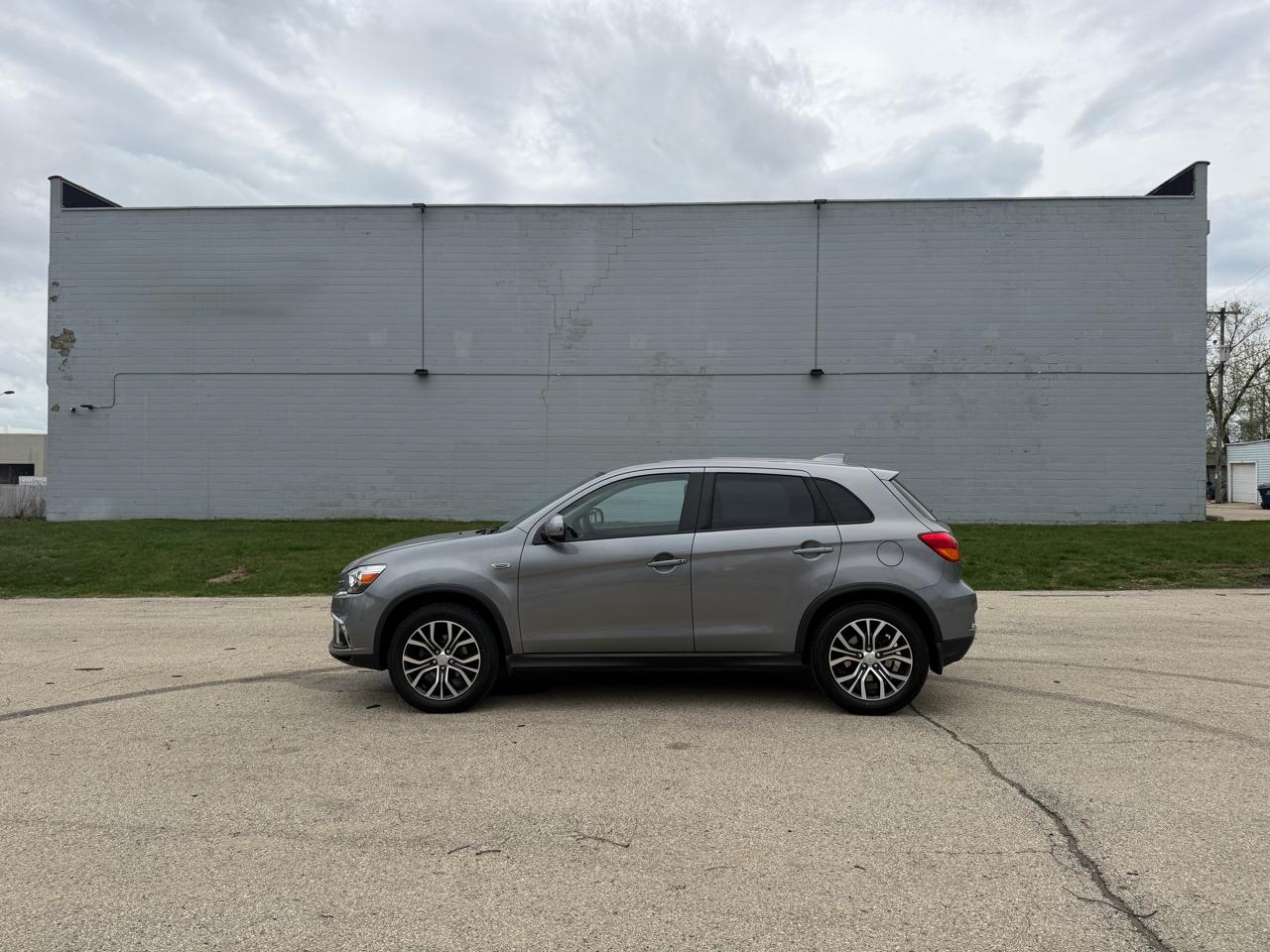 Mitsubishi Outlander Sport 2.0 SE 4WD CVT 2019