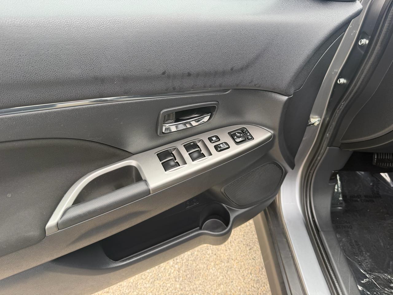 Mitsubishi Outlander Sport 2.0 SE 4WD CVT 2019