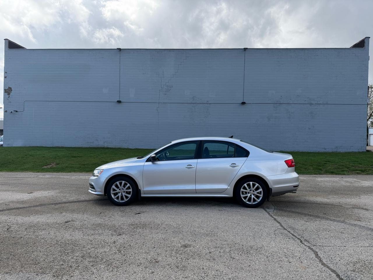 Volkswagen Jetta SE 6A 2015