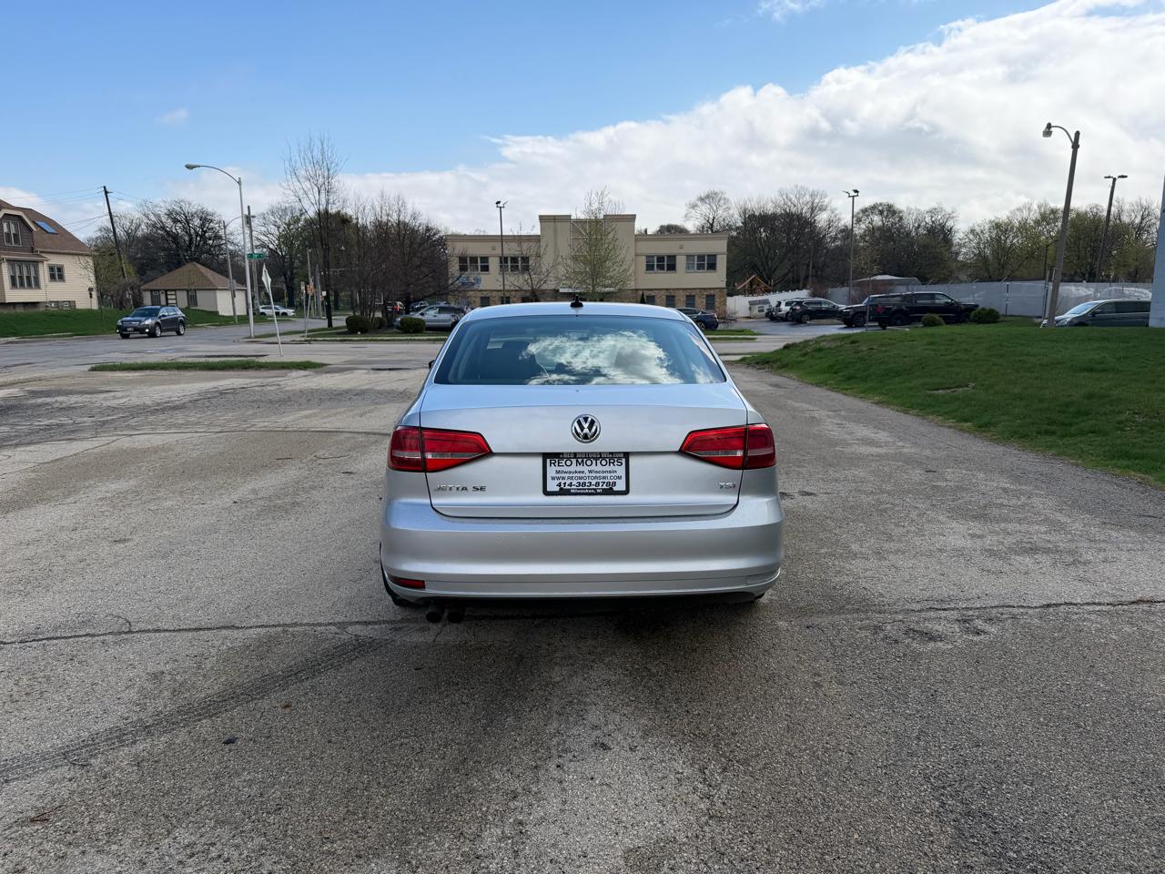 Volkswagen Jetta SE 6A 2015