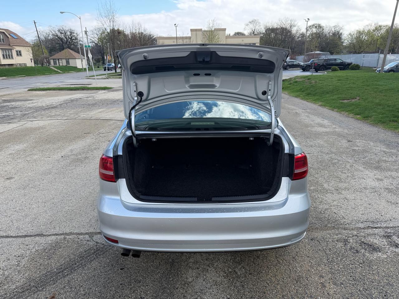 Volkswagen Jetta SE 6A 2015