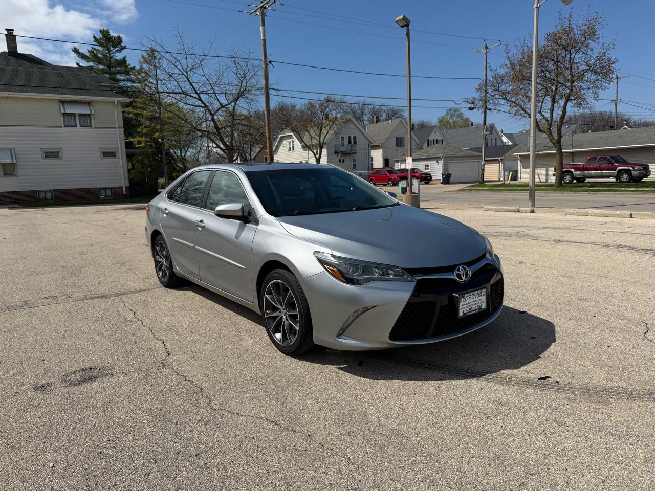 Toyota Camry XLE V6 2016