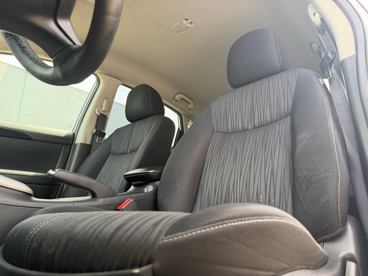 Nissan Sentra S 6MT 2017