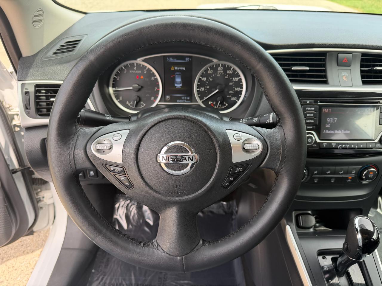 Nissan Sentra S 6MT 2017