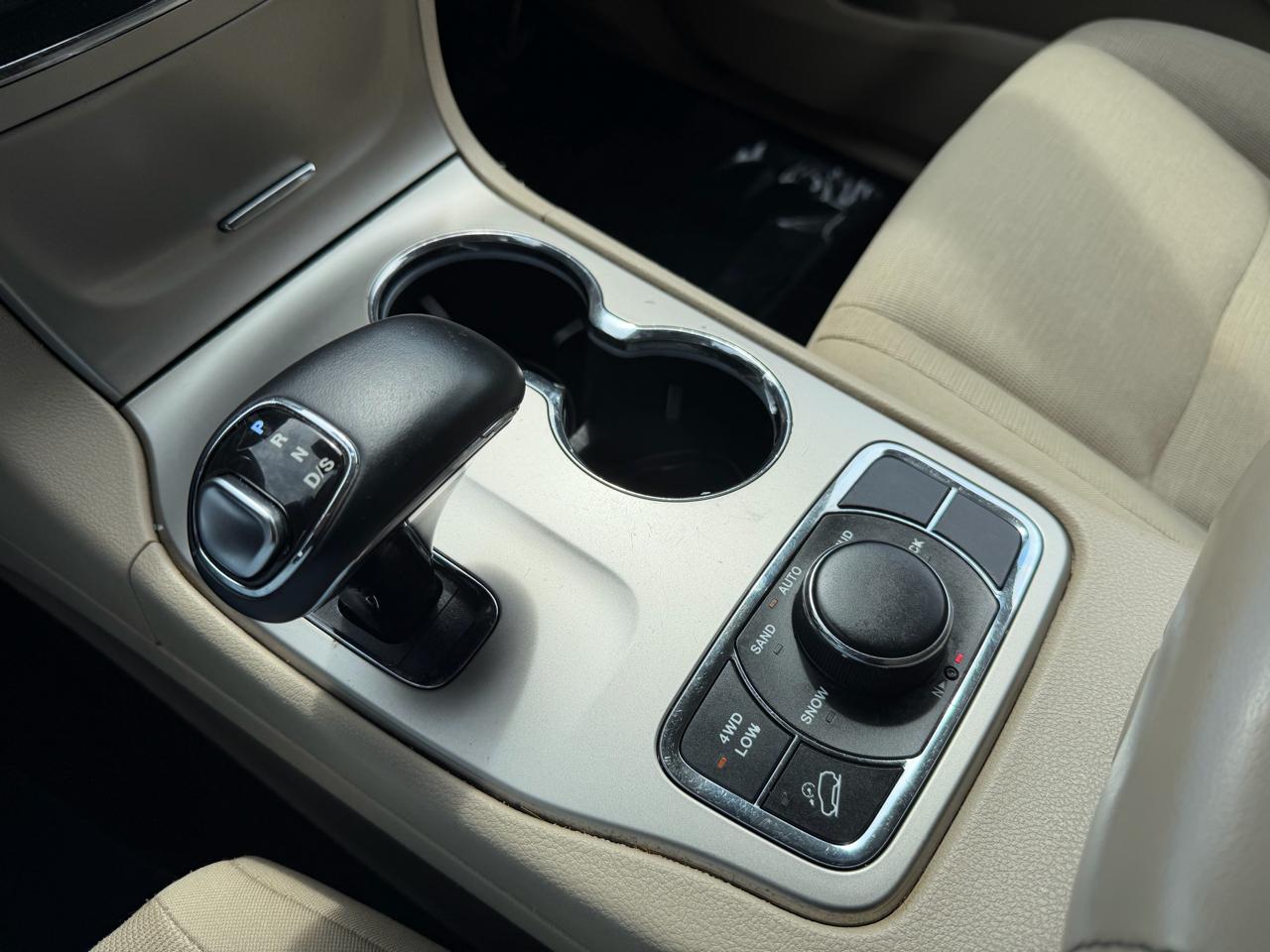 Jeep Grand Cherokee Laredo 4WD 2014