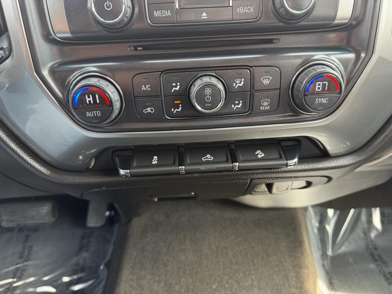 Chevrolet Silverado 1500 LT Crew Cab Long Box 4WD 2015