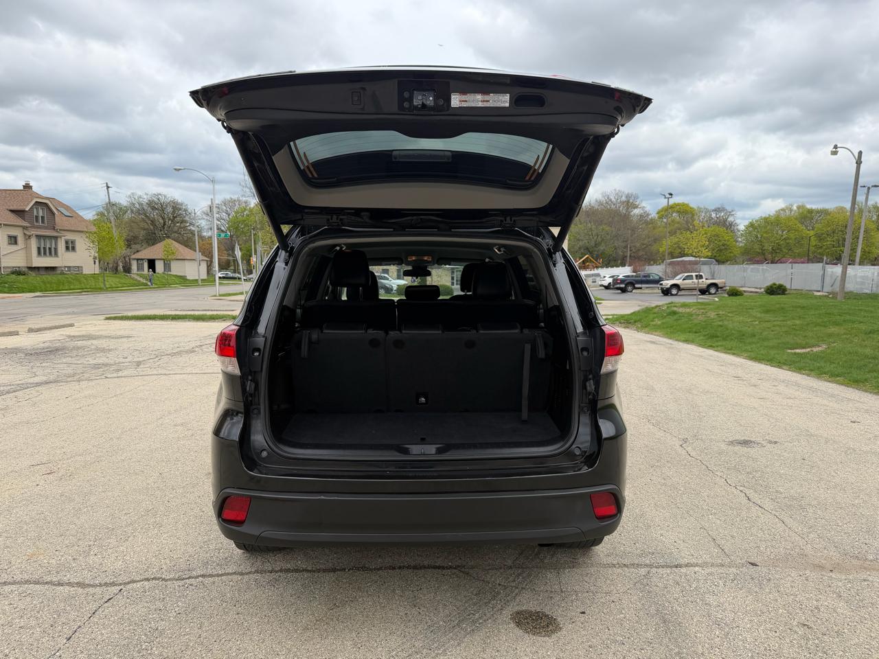 Toyota Highlander LE Plus AWD V6 2017