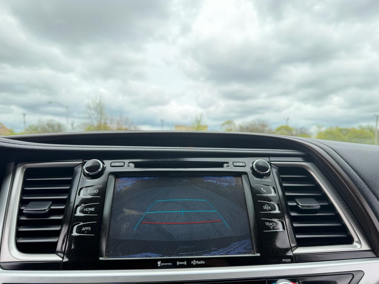 Toyota Highlander LE Plus AWD V6 2017