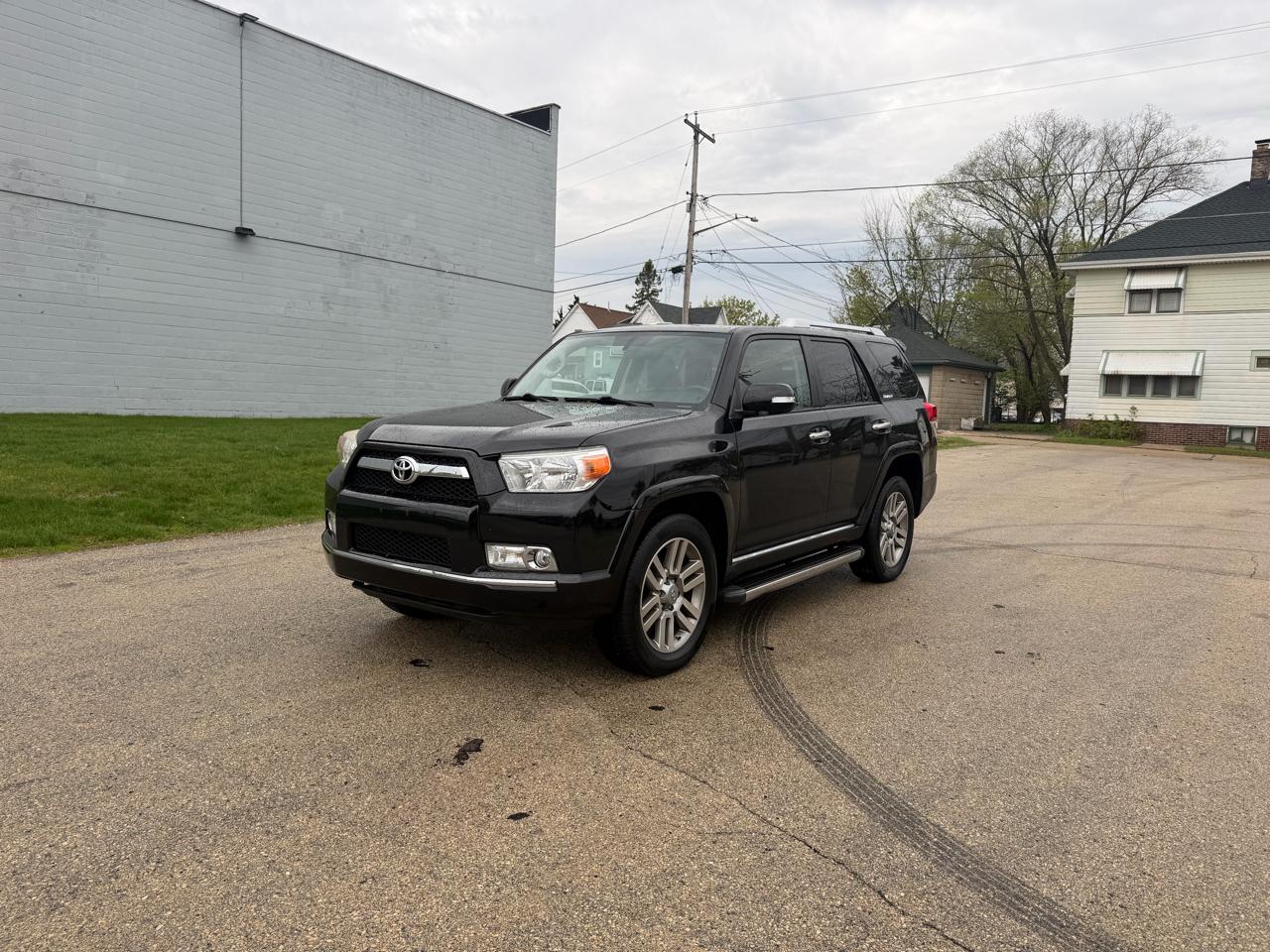 Toyota 4Runner SR5 4WD 2011