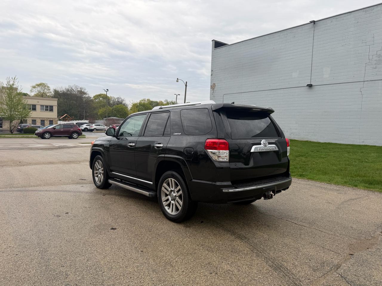 Toyota 4Runner SR5 4WD 2011