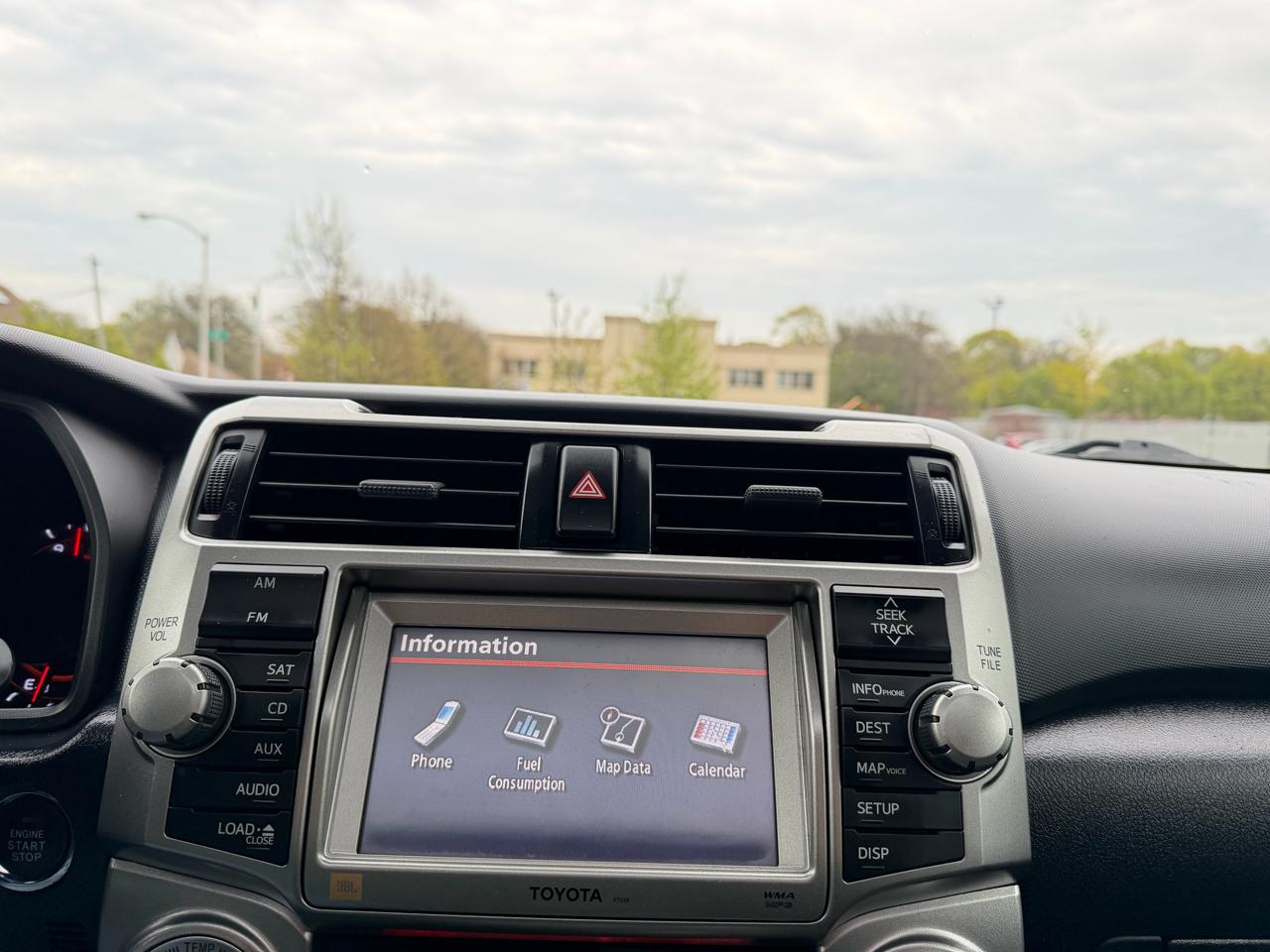 Toyota 4Runner SR5 4WD 2011