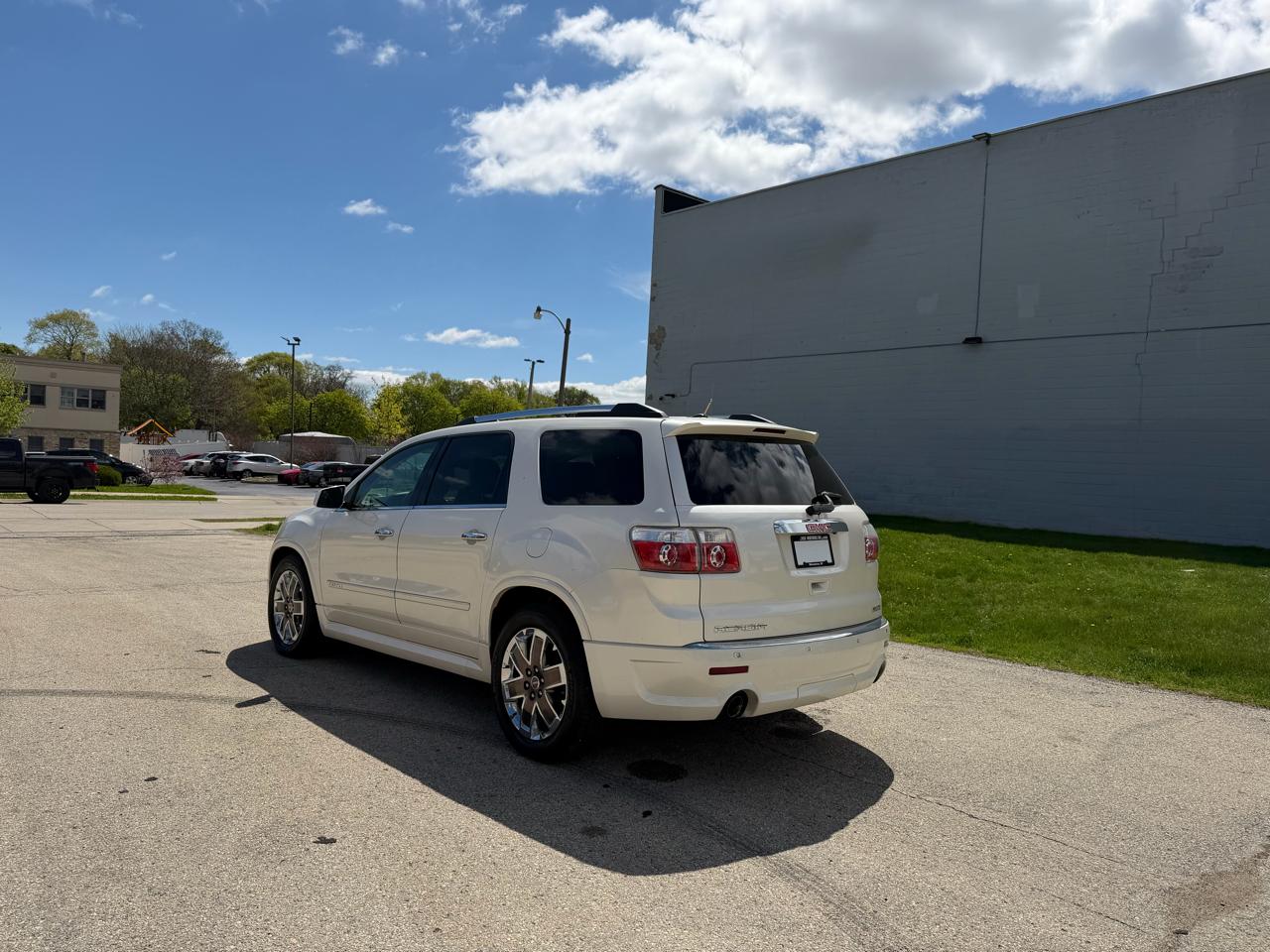 GMC Acadia Denali AWD 2012