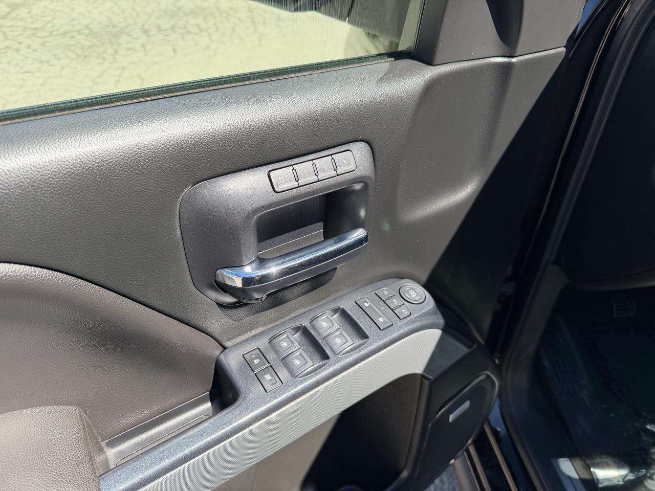 Chevrolet Silverado 1500 LTZ Crew Cab 4WD 2018