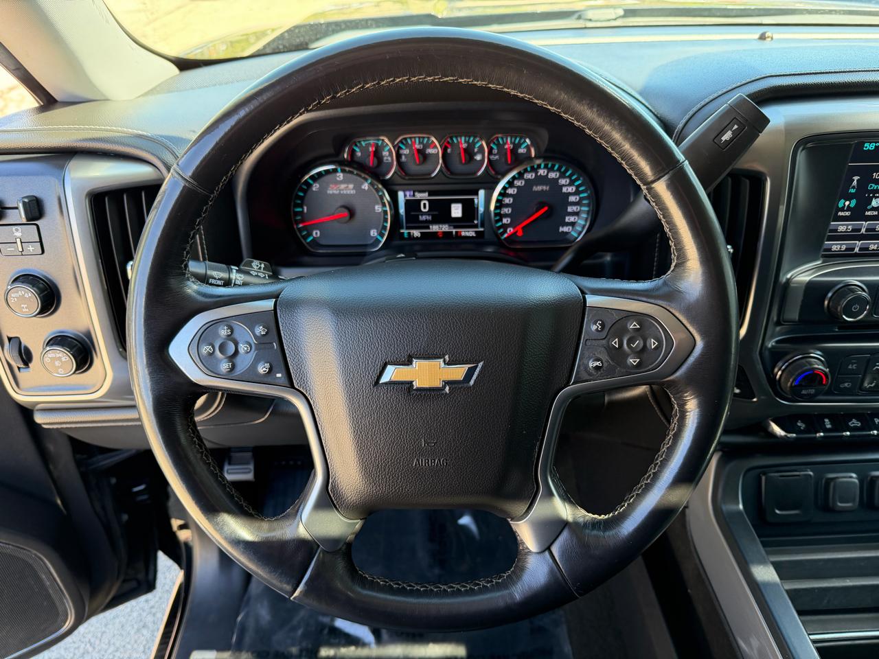 Chevrolet Silverado 1500 LTZ Crew Cab 4WD 2018