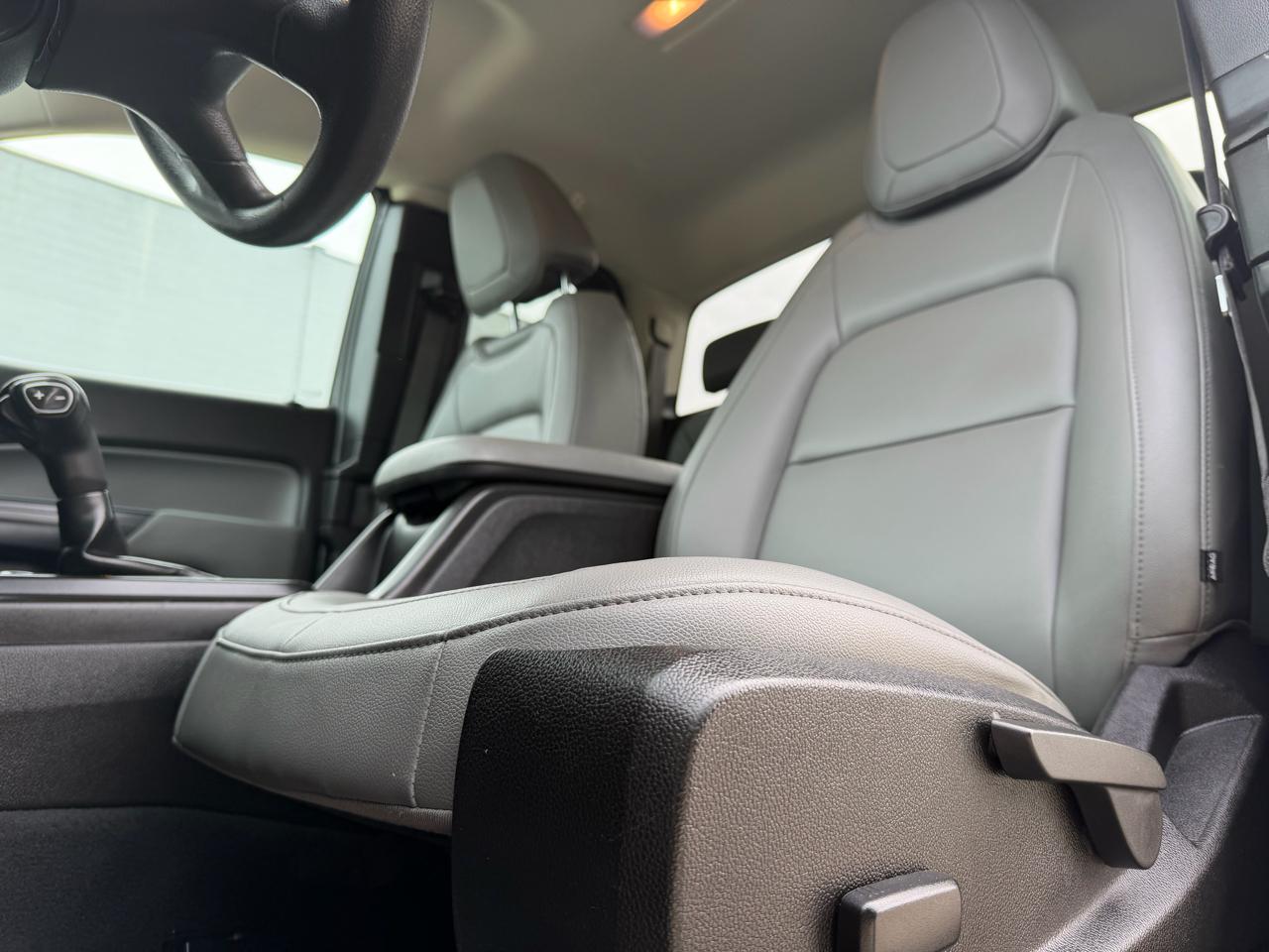 Chevrolet Colorado Work Truck Ext. Cab 4WD 2019