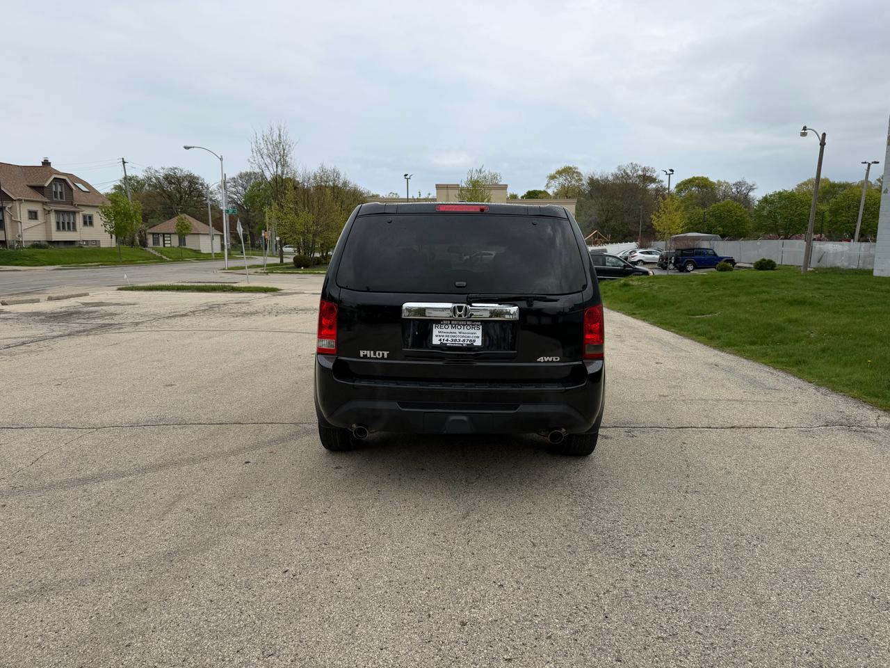 Honda Pilot EX-L 4WD 5-Spd AT with DVD 2013