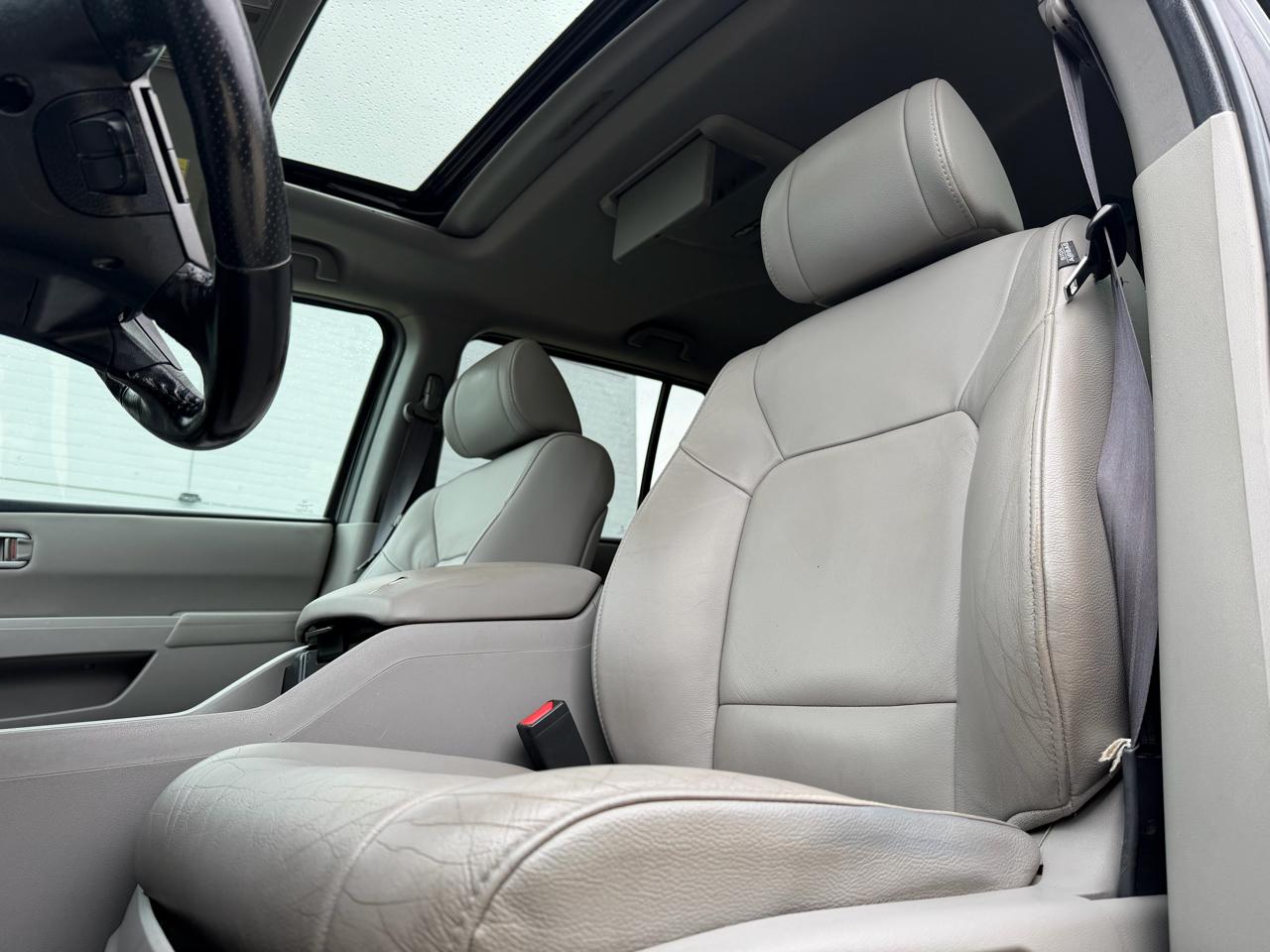 Honda Pilot EX-L 4WD 5-Spd AT with DVD 2013