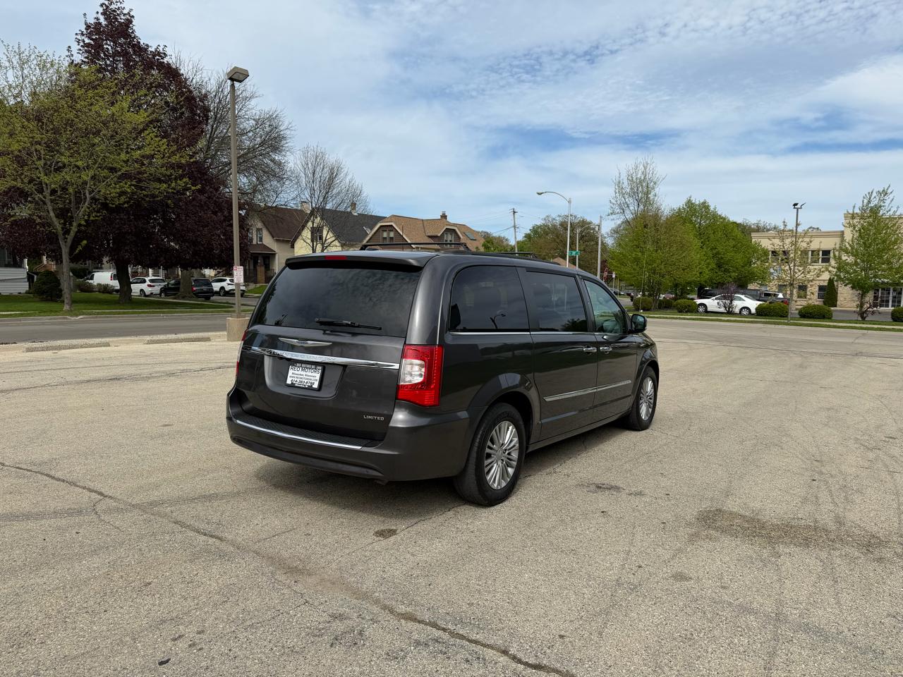 Chrysler Town & Country Touring-L 2015