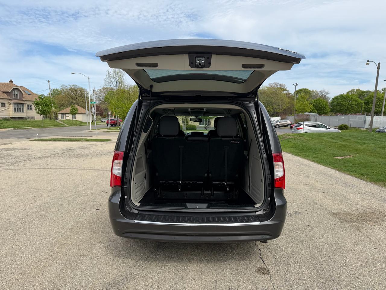 Chrysler Town & Country Touring-L 2015