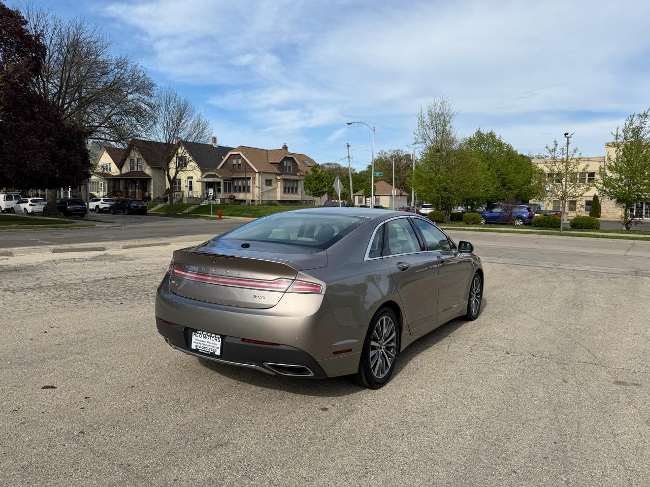 Lincoln MKZ Base 2020