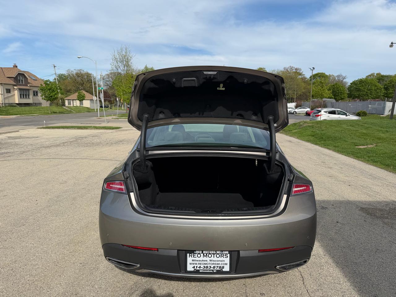 Lincoln MKZ Base 2020