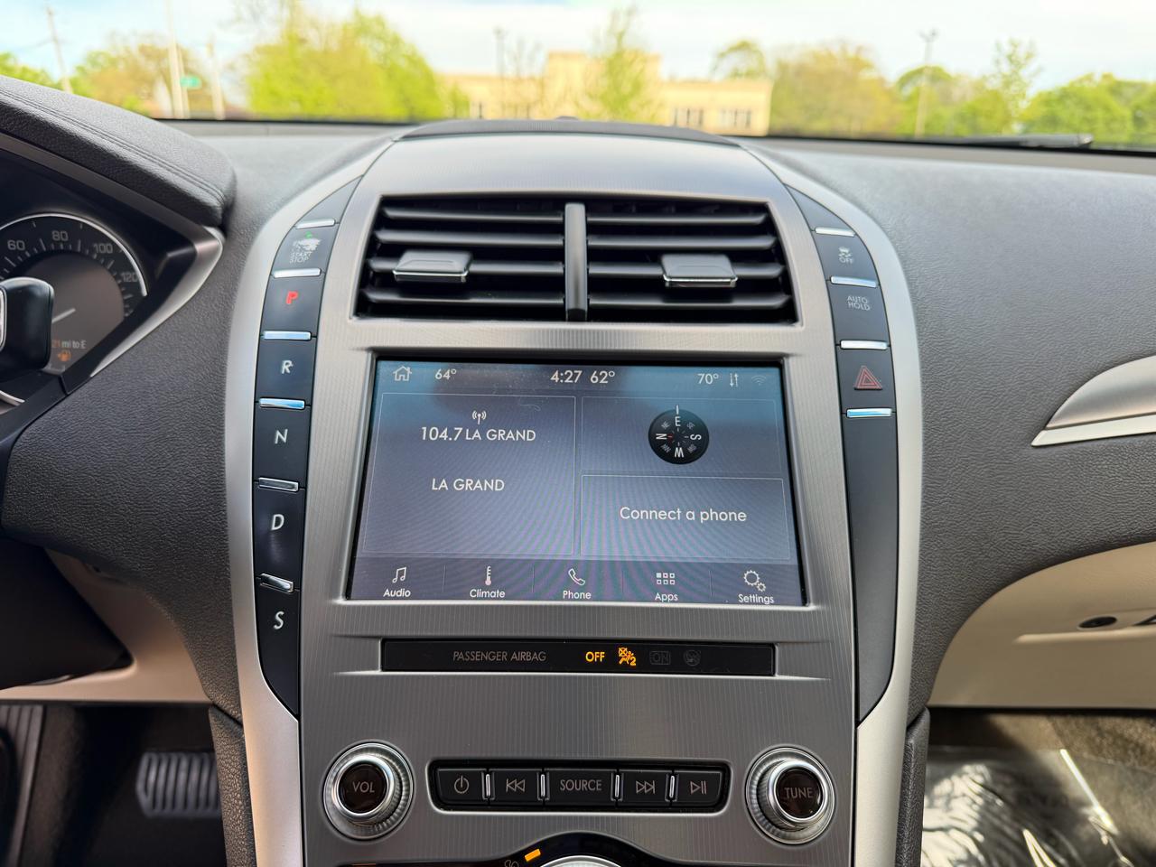 Lincoln MKZ Base 2020