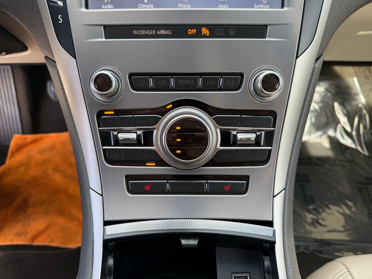 Lincoln MKZ Base 2020