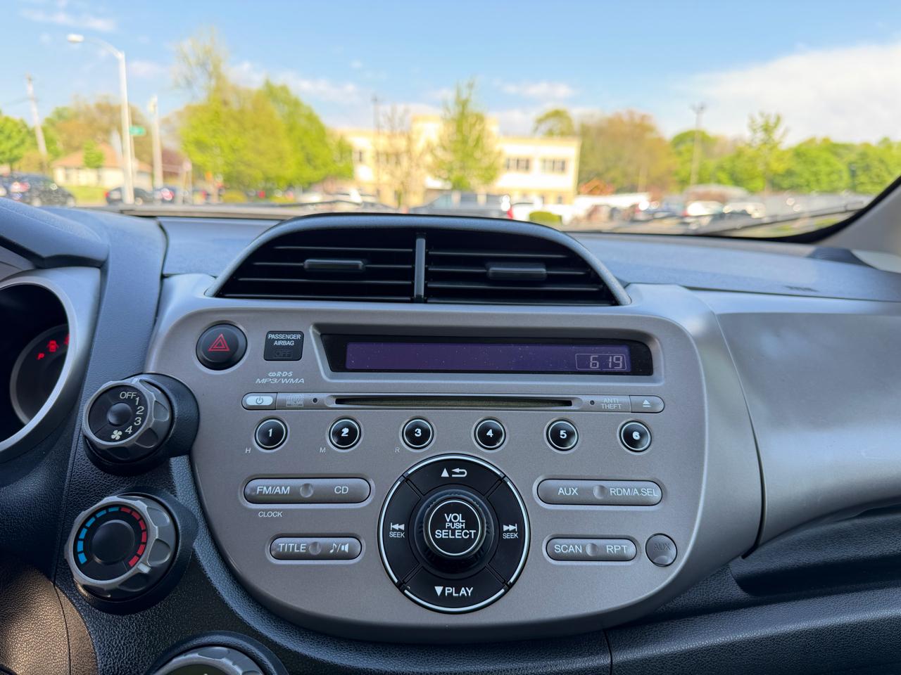 Honda Fit 5-Speed AT 2013
