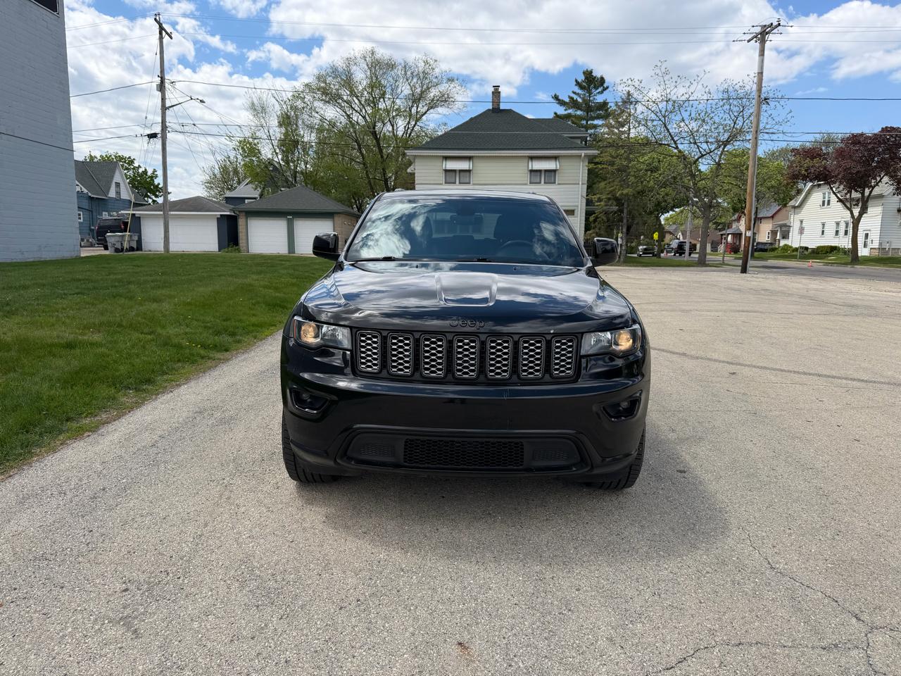 Jeep Grand Cherokee Laredo 4WD 2018