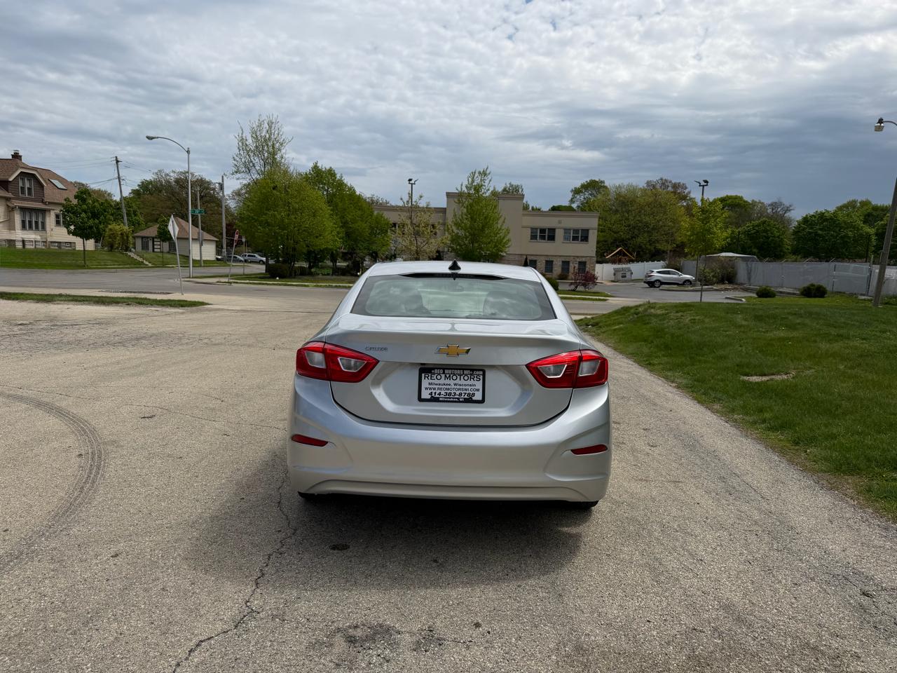 Chevrolet Cruze LS Auto 2017