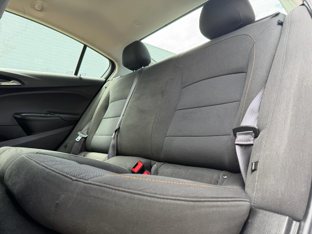Chevrolet Cruze LS Auto 2017
