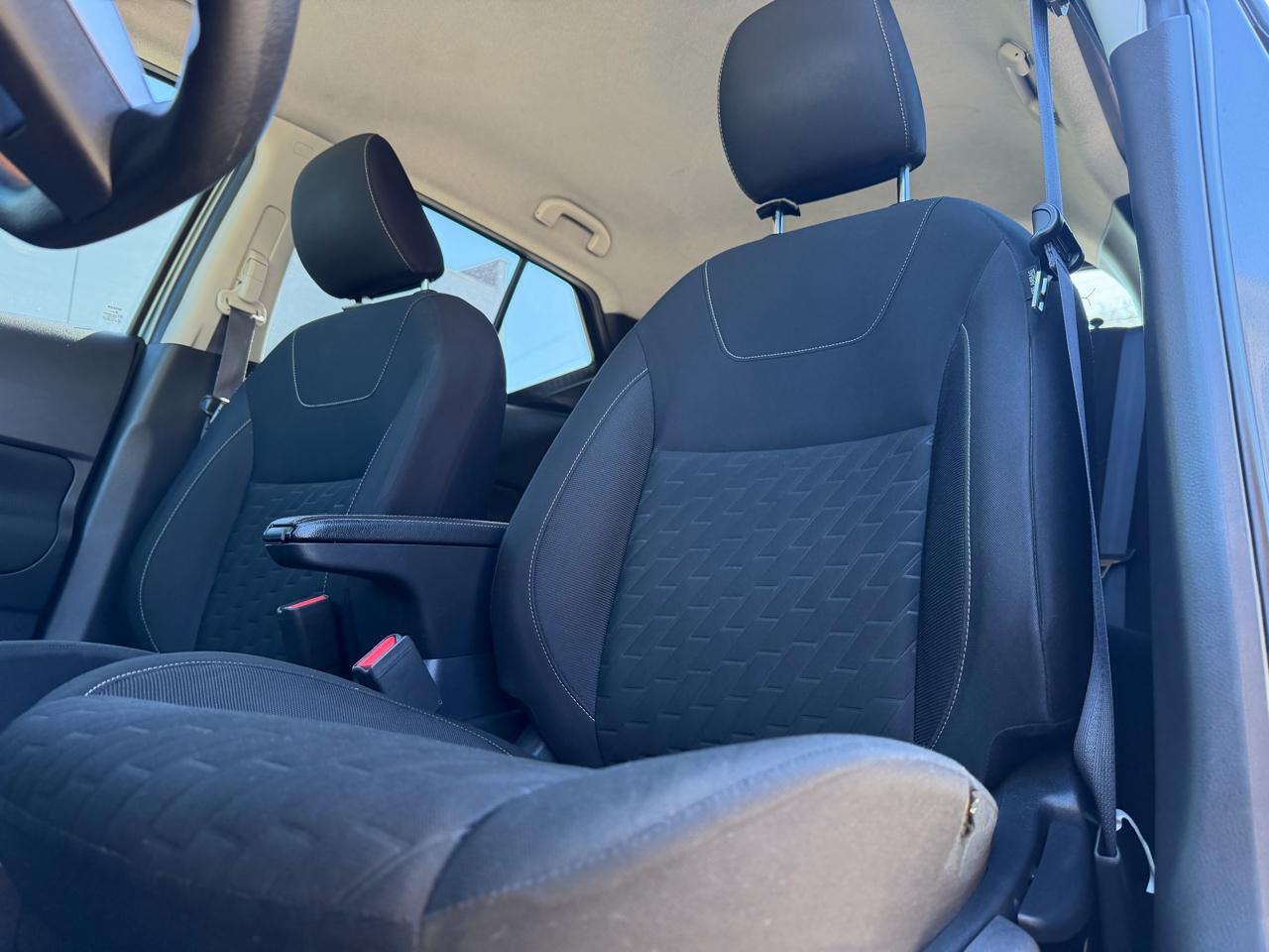 Nissan Kicks S 2021