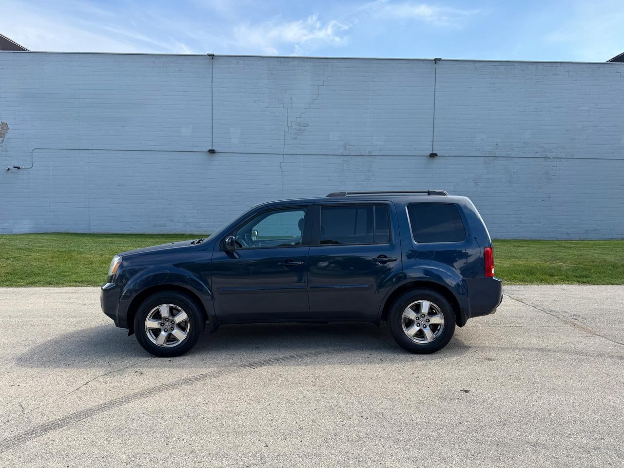 Honda Pilot EX-L 4WD 5-Spd AT 2011