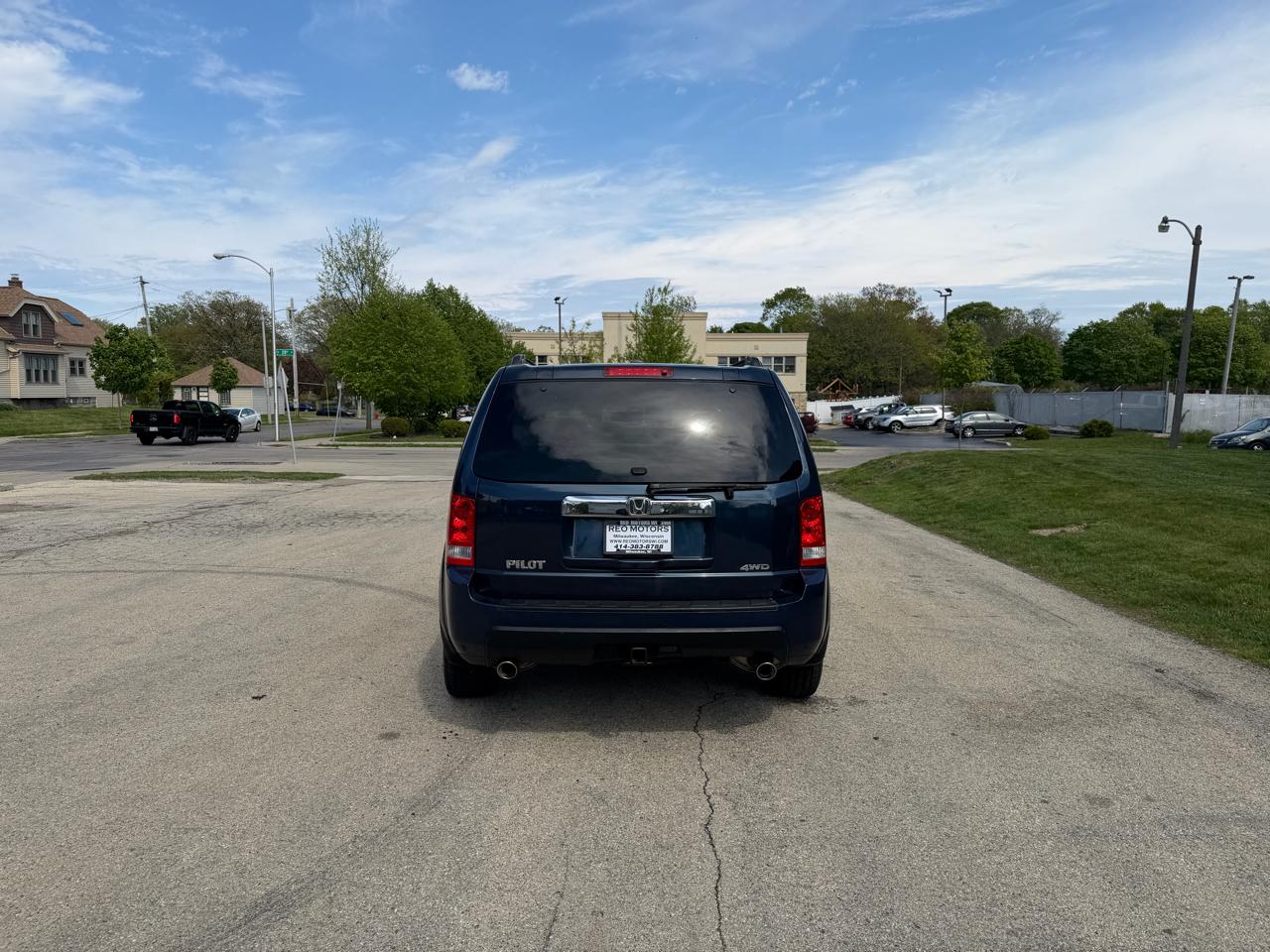 Honda Pilot EX-L 4WD 5-Spd AT 2011